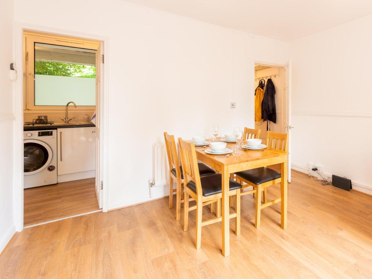 Sootheus - Cosy Surrey Quays Apartment Londen Buitenkant foto