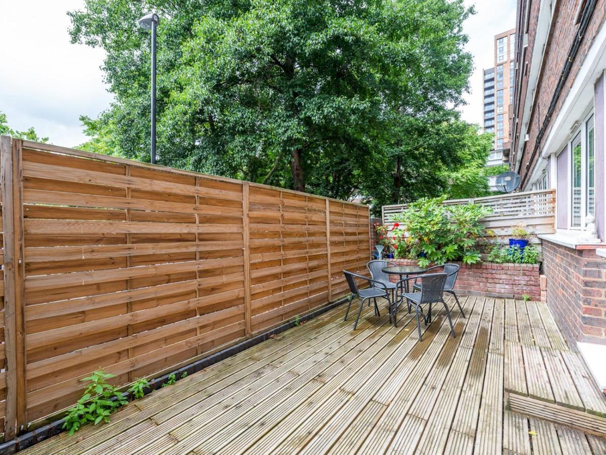 Sootheus - Cosy Surrey Quays Apartment Londen Buitenkant foto