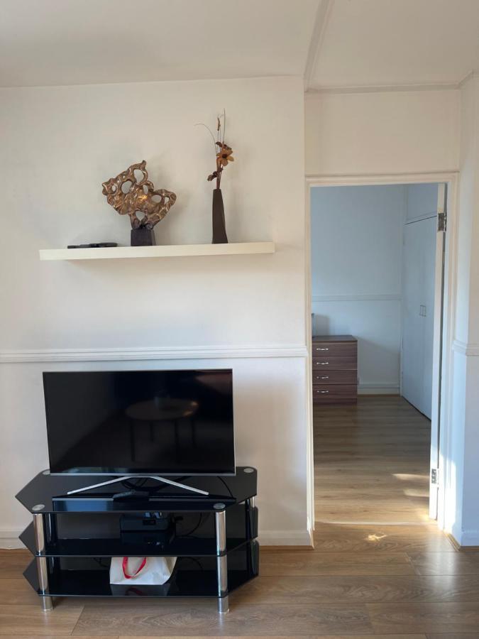 Sootheus - Cosy Surrey Quays Apartment Londen Buitenkant foto